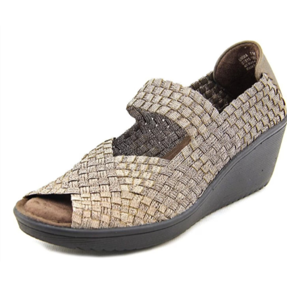 Baretraps Women's 8 M Bronze Color Peep Toe Wedge Sandals
